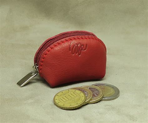 small coin purse with zip